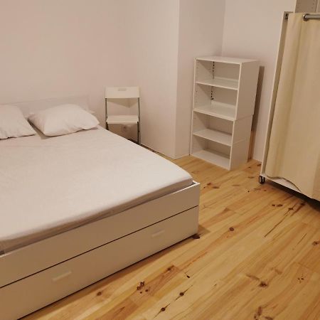 Joli Appartement Au Coeur Du Village Лорг Екстериор снимка